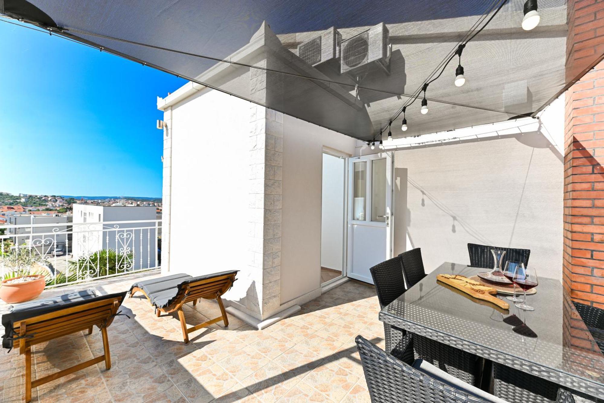Apartment Dajana Feeling Of Home Trogir Luaran gambar